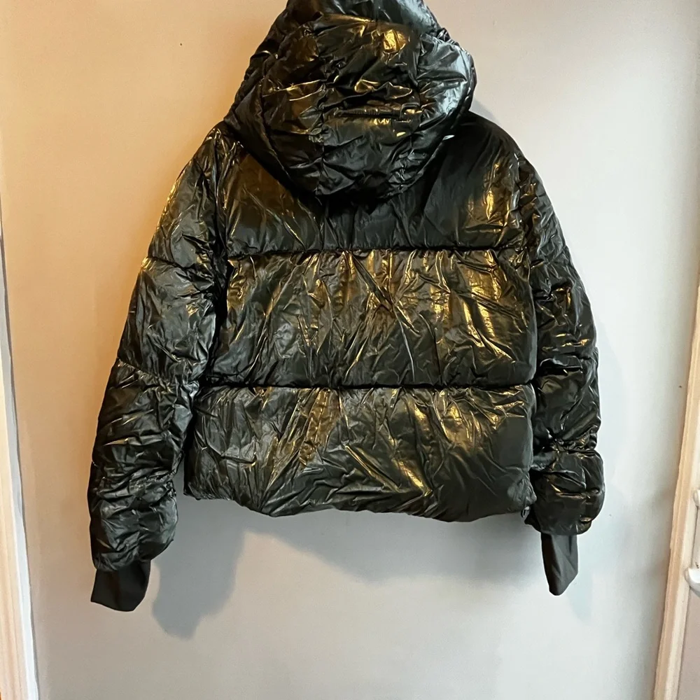 GAP Glossy Green Puffer Jacket Hooded Cropped GorpCore NWT Small